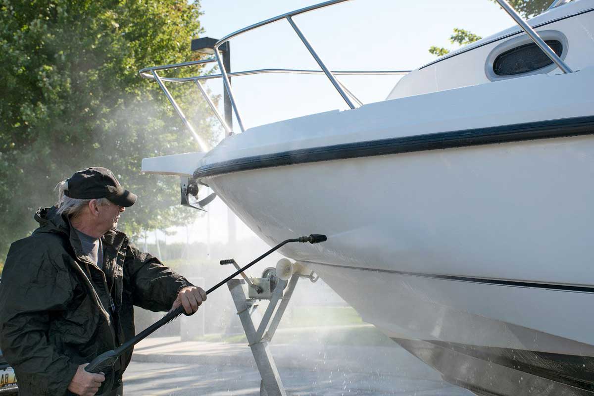 Water Blasting Barnacles